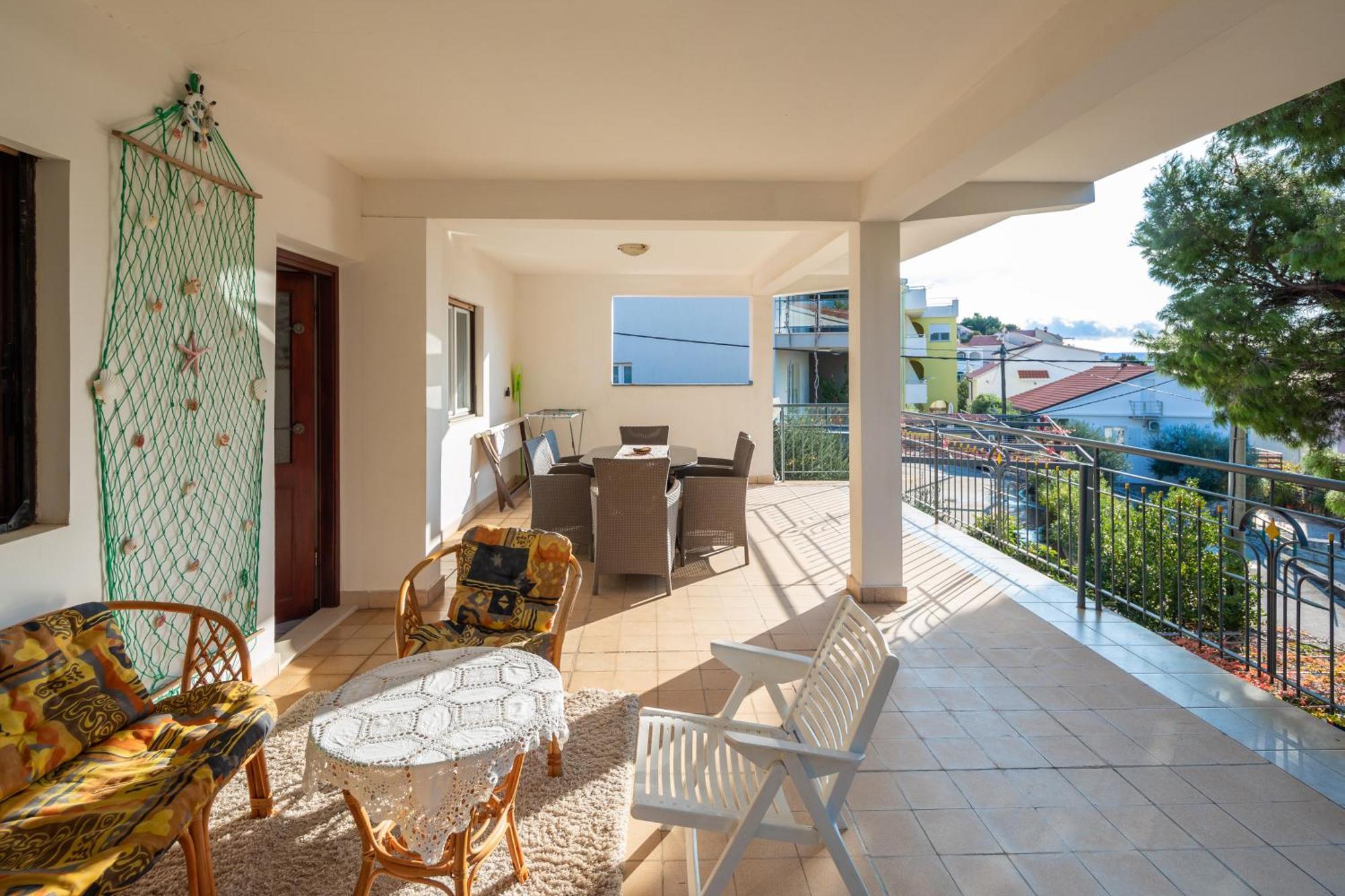 Urban Edge - Beach Apartments Omiš Exteriör bild
